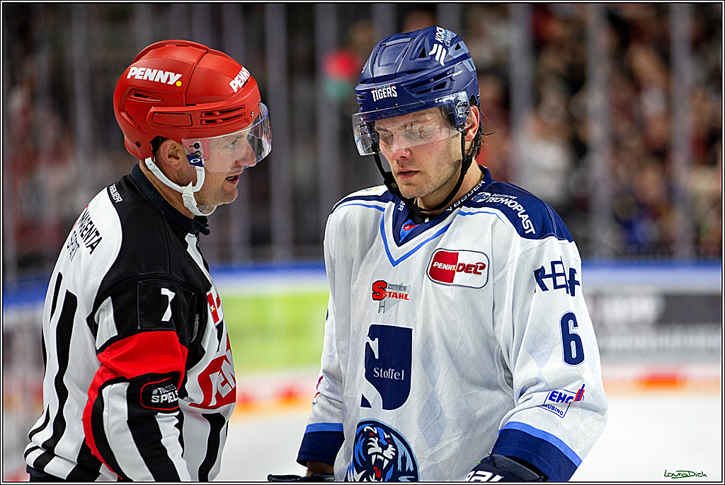 PENNY DEL; Koelner Haie- Straubing Tigers; Koeln, 28.12.2022